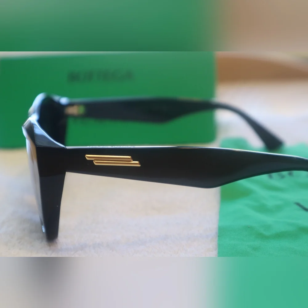 Bottega Veneta black sunglass - Picture 7 of 7